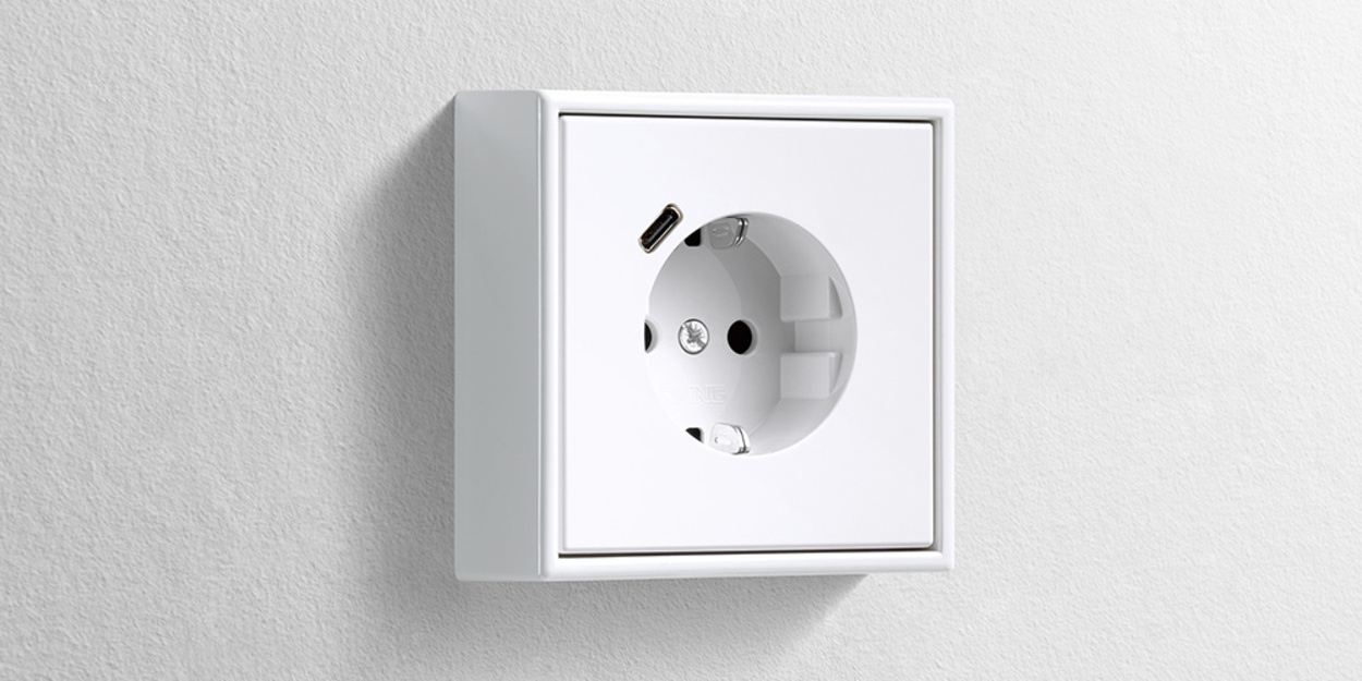 Erweiterter Anschlussraum für die Nachrüstung bei Elektro & Blitzschutz Wäsche GmbH in Meinsdorf