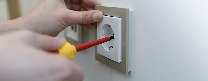 Elektro­installation bei Elektro & Blitzschutz Wäsche GmbH in Meinsdorf