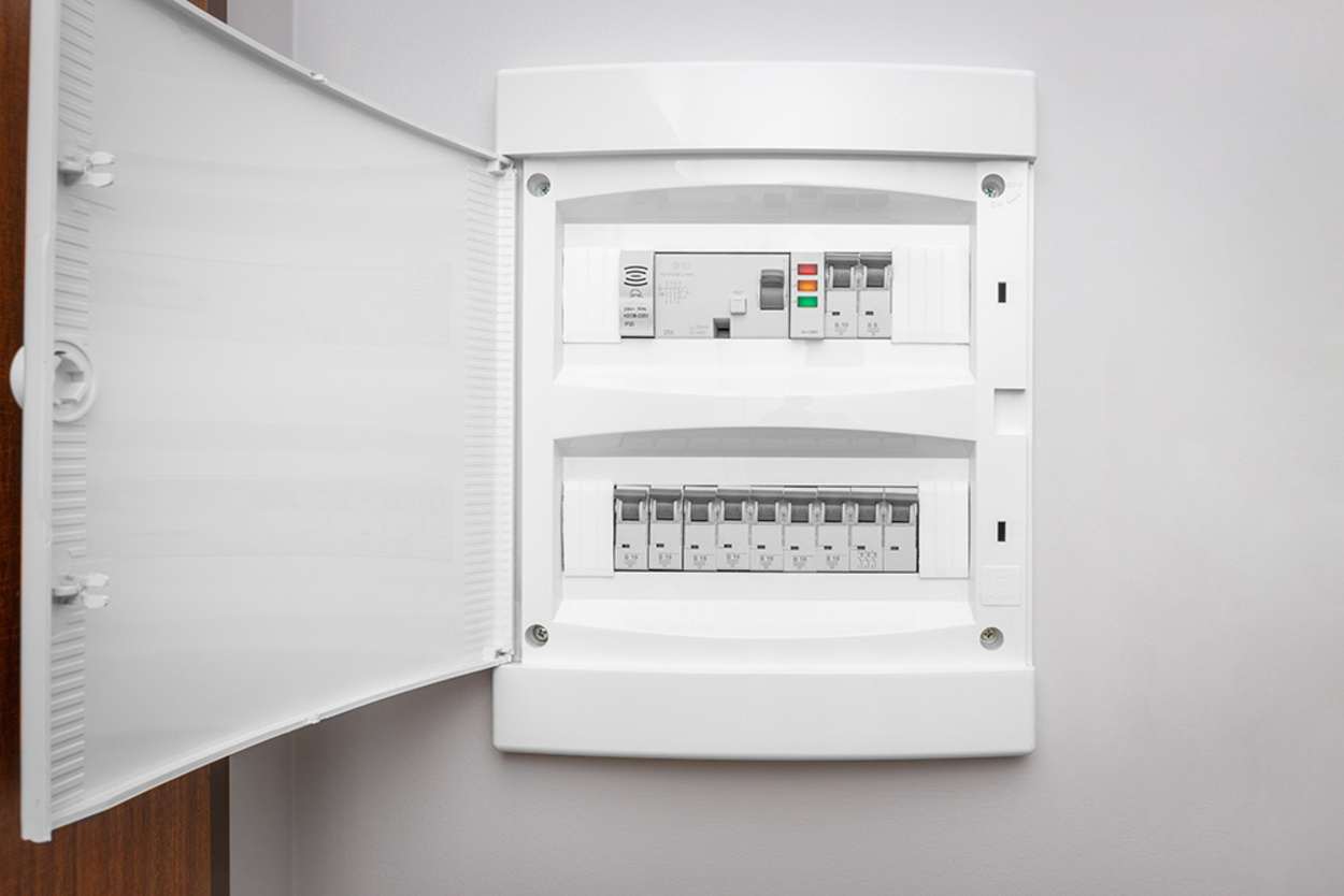 Über­spannungs­schutz bei Elektro & Blitzschutz Wäsche GmbH in Meinsdorf